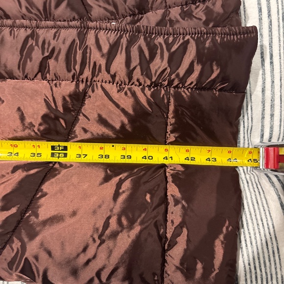 Abercrombie ultra long large puffer in shiny maroon / burgundy - Picture 8 of 11
